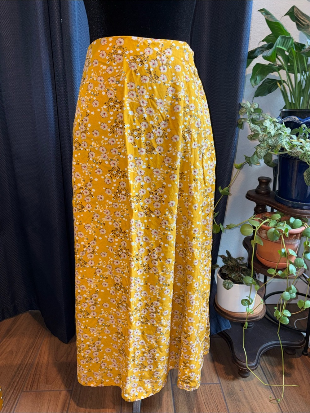 Women’s Yellow Floral Maxi Skirt - Lightweight Flowing A-Line